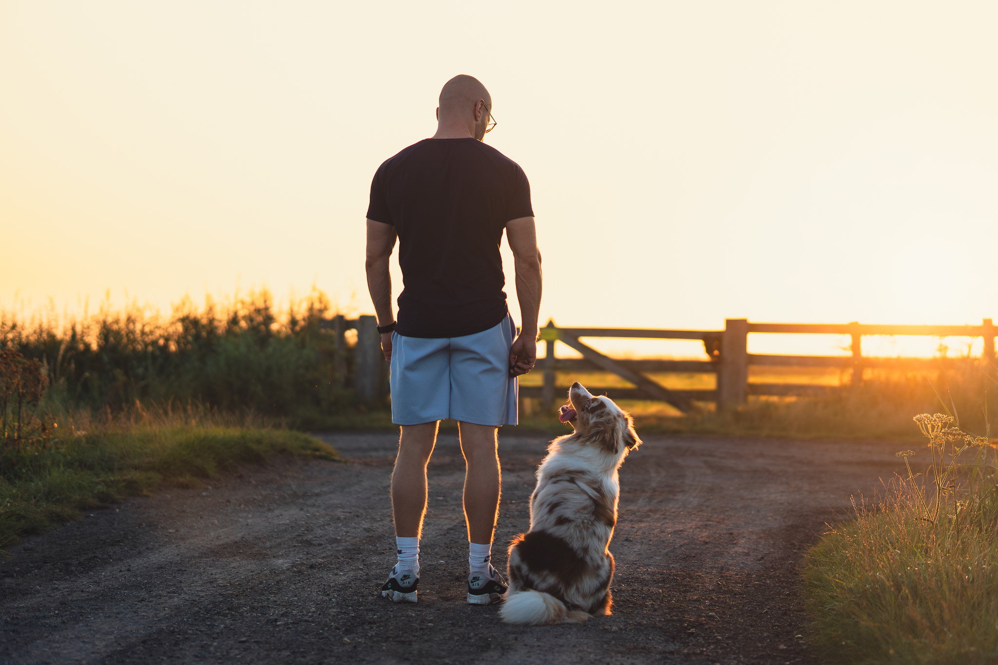 Portretfoto met hond in Hollands Kroon, Noord-Holland
